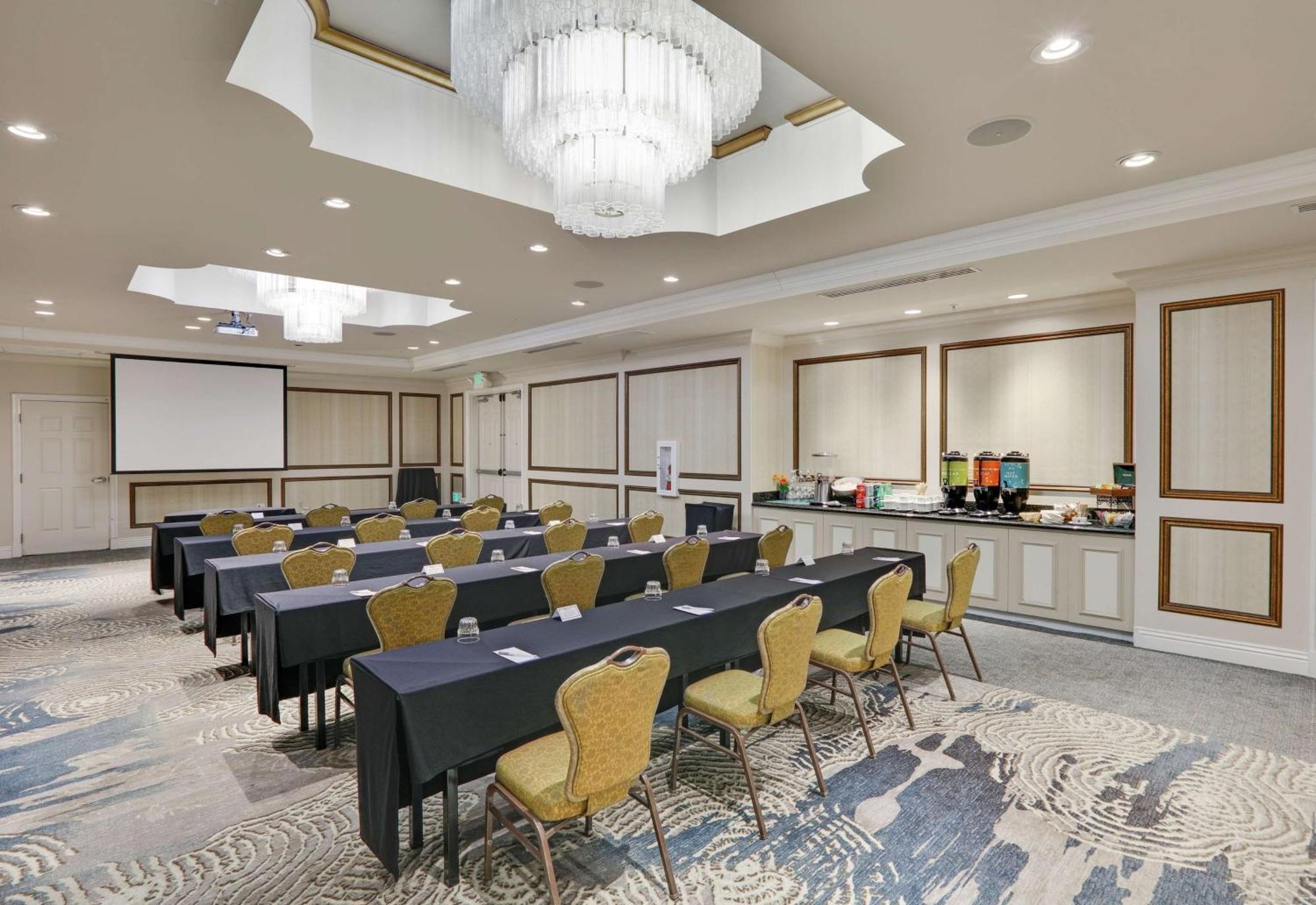 Hilton Garden Inn San Diego Del Mar Eksteriør billede
